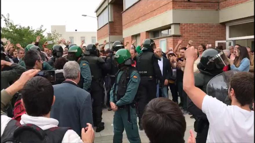 La jutgessa reobre els casos  de les càrregues de l&#039;1-O a l&#039;escola Joncadella i a Callús