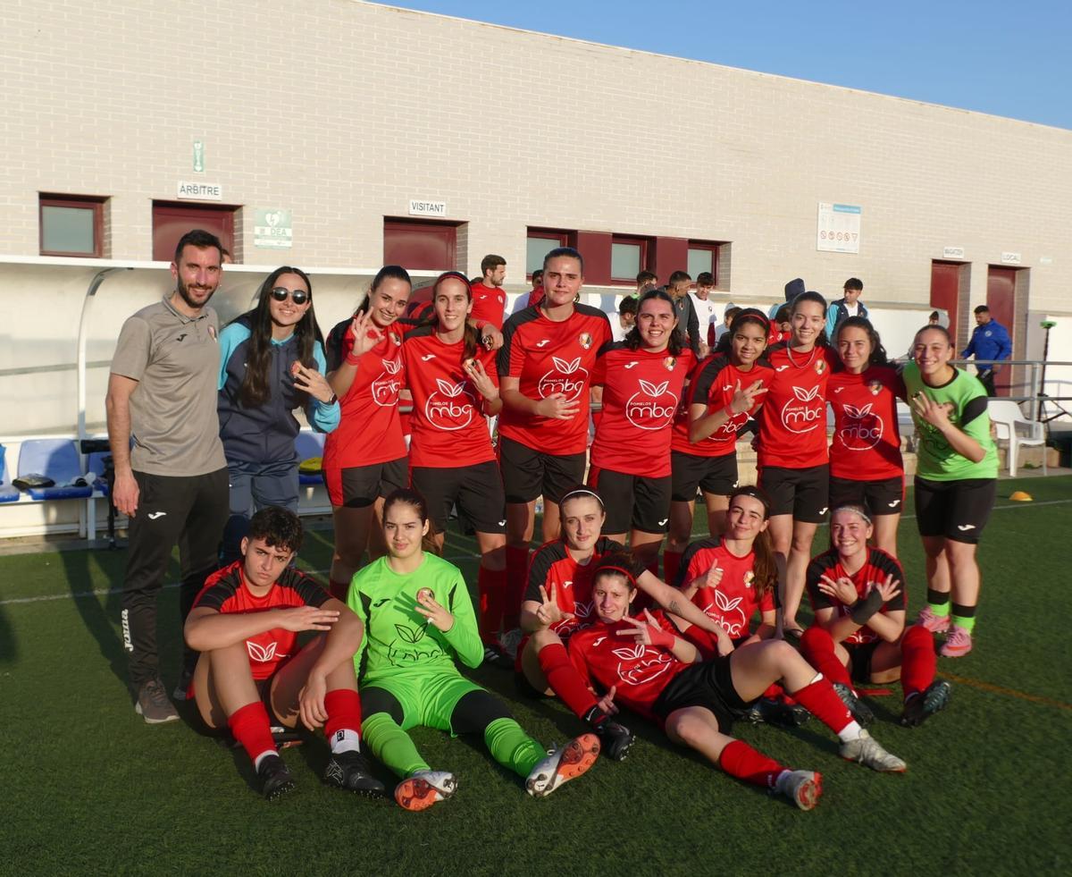 Jugadoras y técnico del CF Miramar suman y siguen