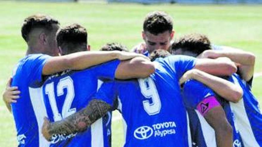 Los jugadores del San Fernando celebran su remontada ante el Tenisca. | | OLP