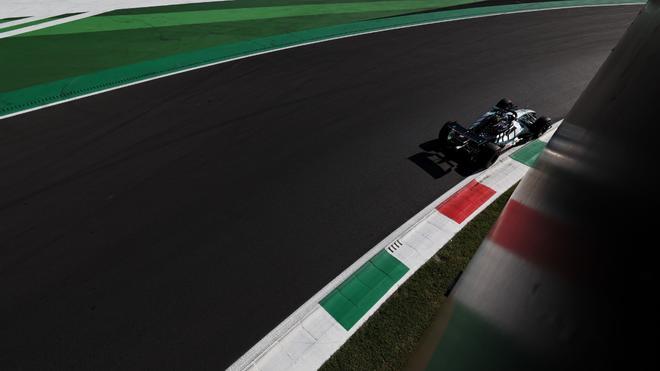 Russell manda también en Libres 3 y apunta a la pole en Monza
