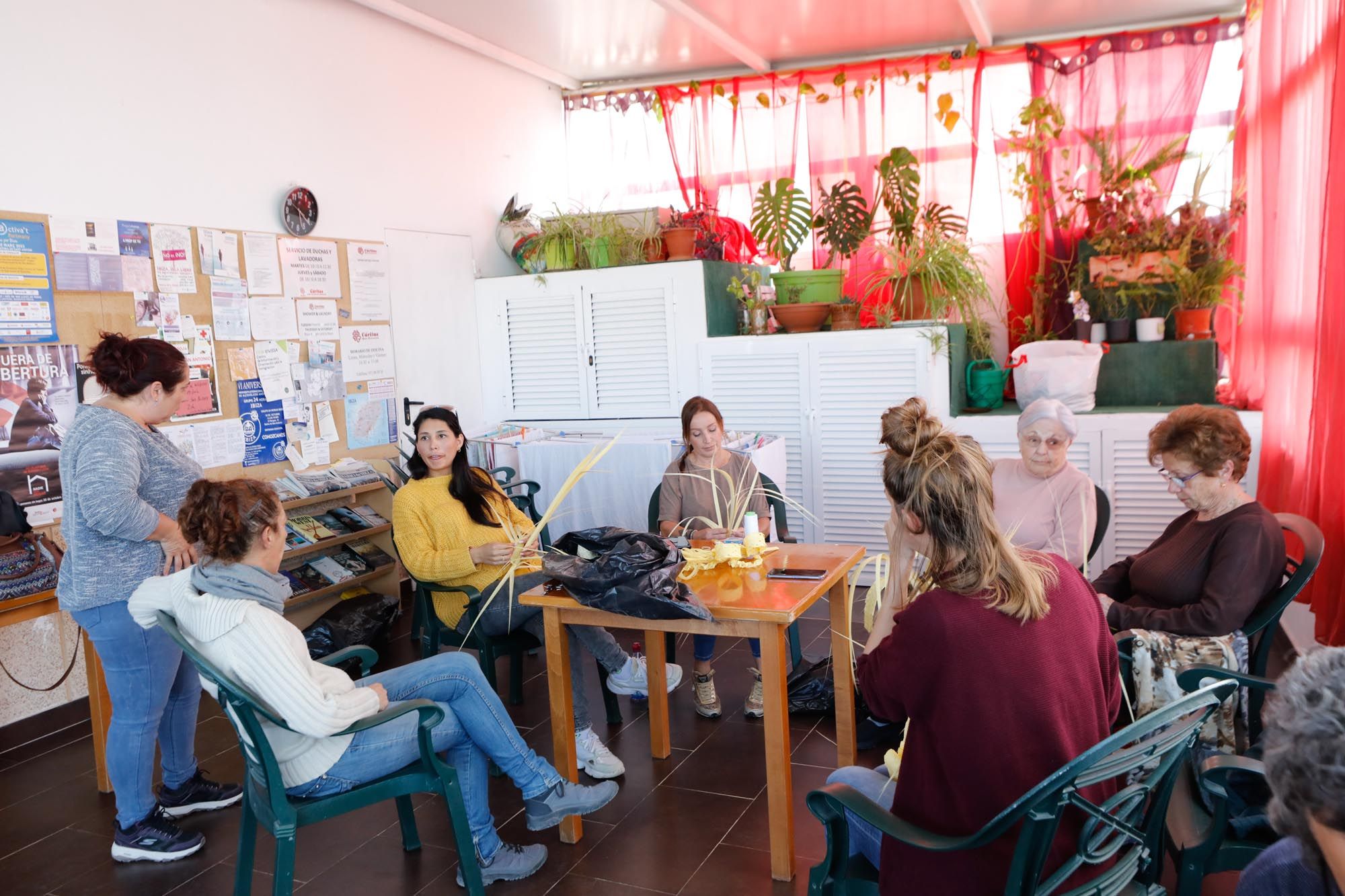 Voluntarios de Caritas en Sant Antoni