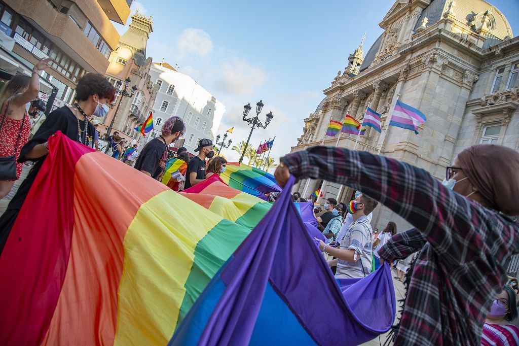 Marcha del colectivo LGTBI+ en Cartagena.