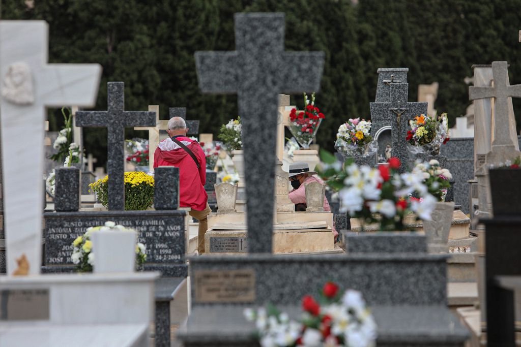 Cementerio de Los Remedios de Cartagena en el Día de Todos los Santos