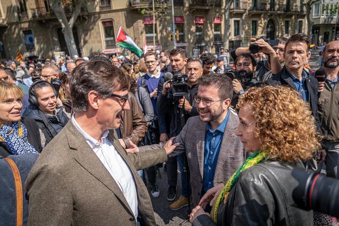 Salvador Illa (PSC) y Pere Aragonès (ERC) en la manifestación del 1 de mayo.