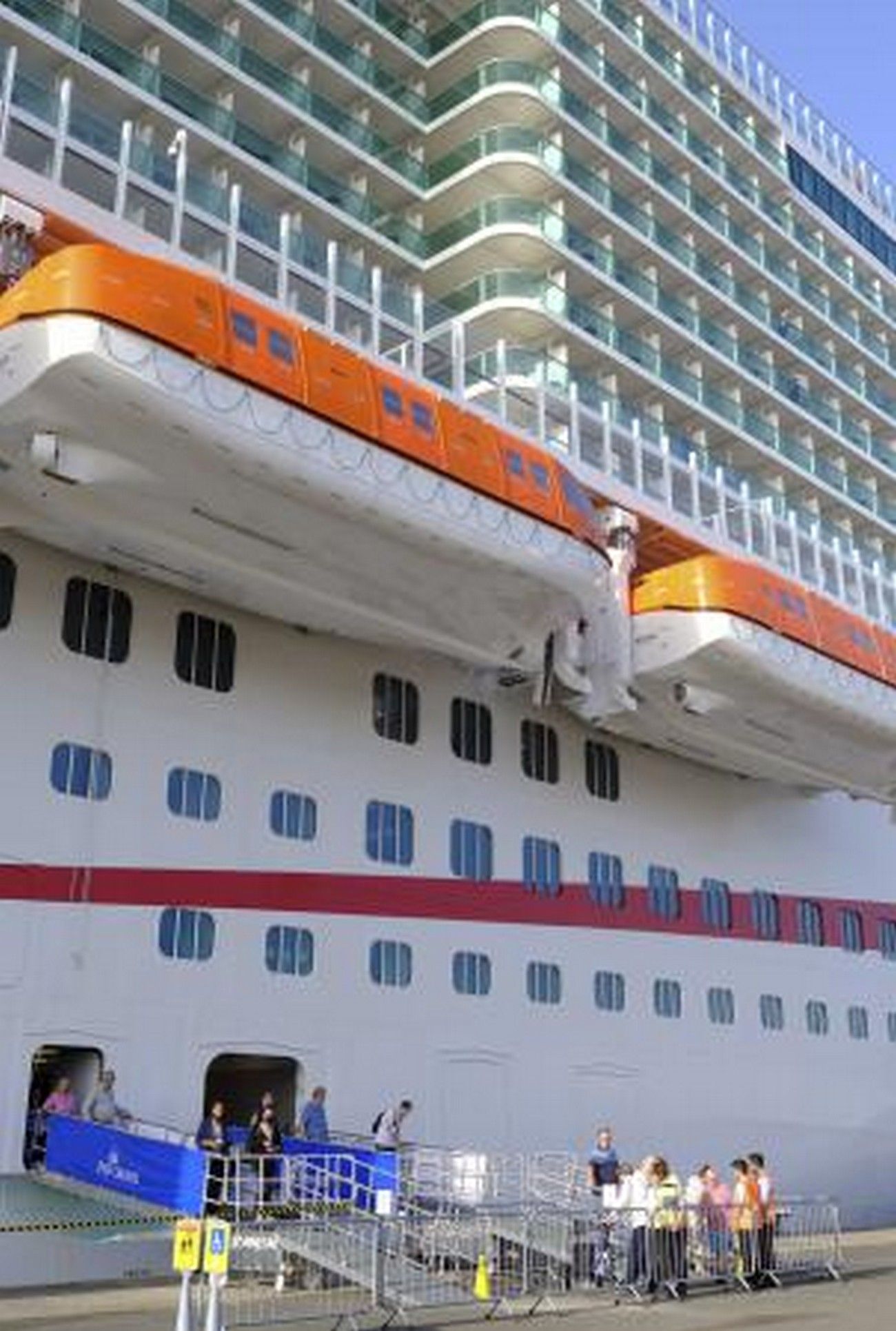 Visita al crucero Arvia