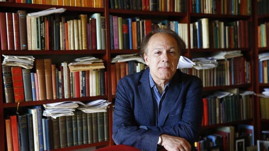 Javier Marías termina su nueva novela, ‘Berta Isla’, la crónica de una espera