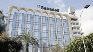 Preocupación por la continuidad de los centros corporativos del Sabadell en Alicante