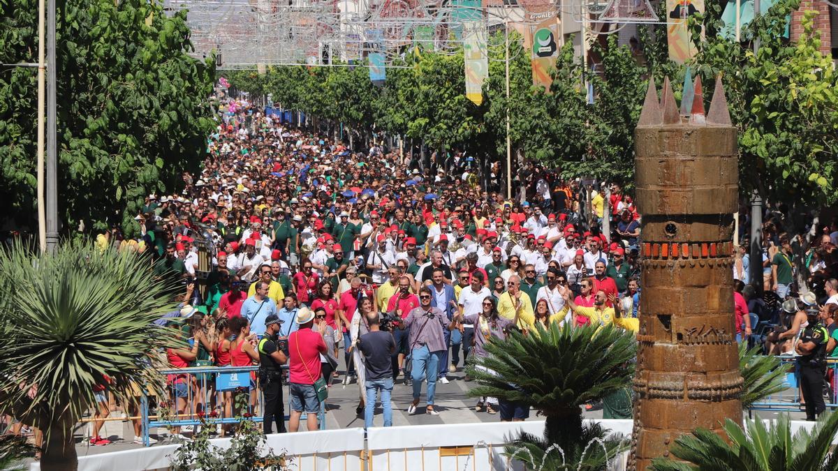 Entrada de Bandas en las Fietas de Moros y Cristianos de Mutxamel.