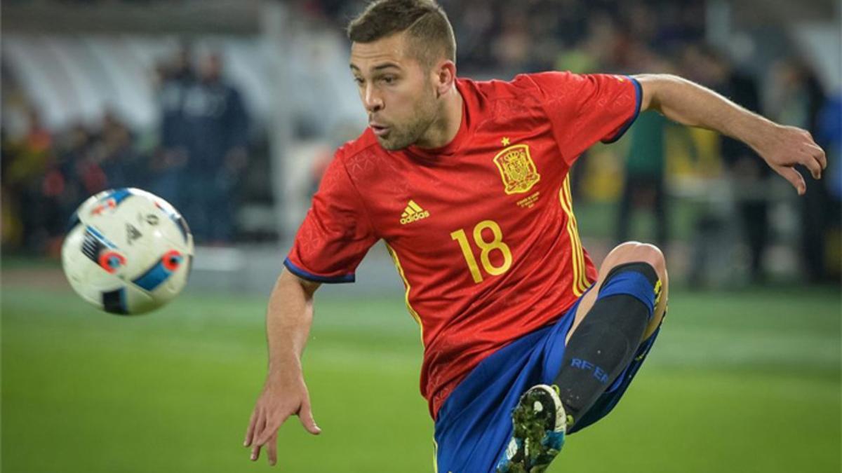 Jordi Alba podría perderse el Clásico