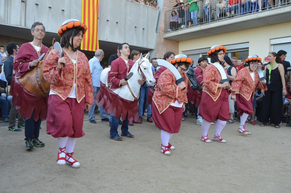 Salts de Patum a la Llar Santa Maria de Queralt