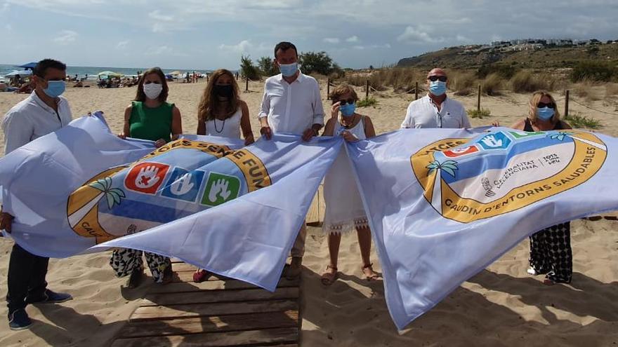 El Carabassí, la primera playa ilicitana libre de humo