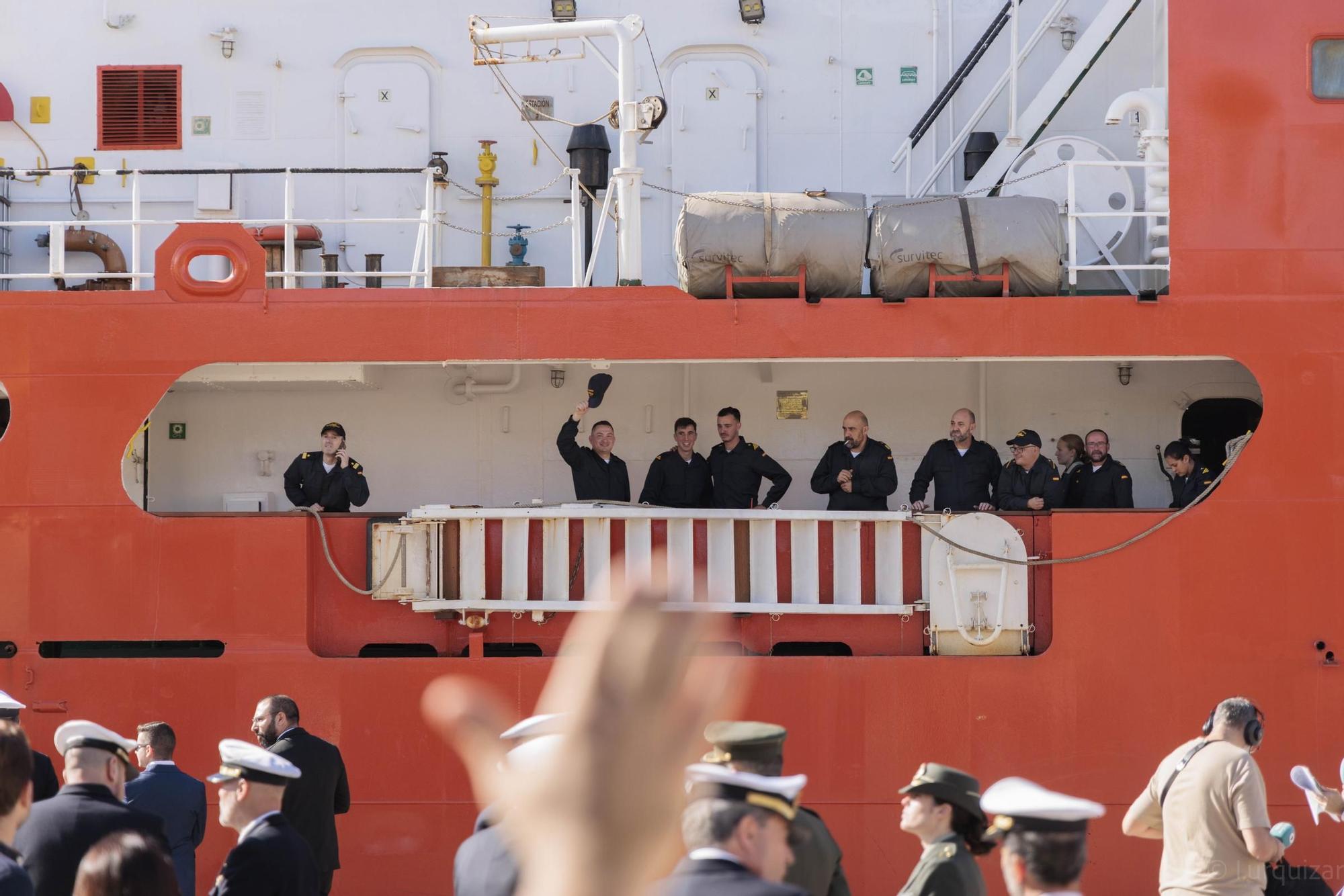 Las imágenes de la despedida del buque Hespérides en Cartagena