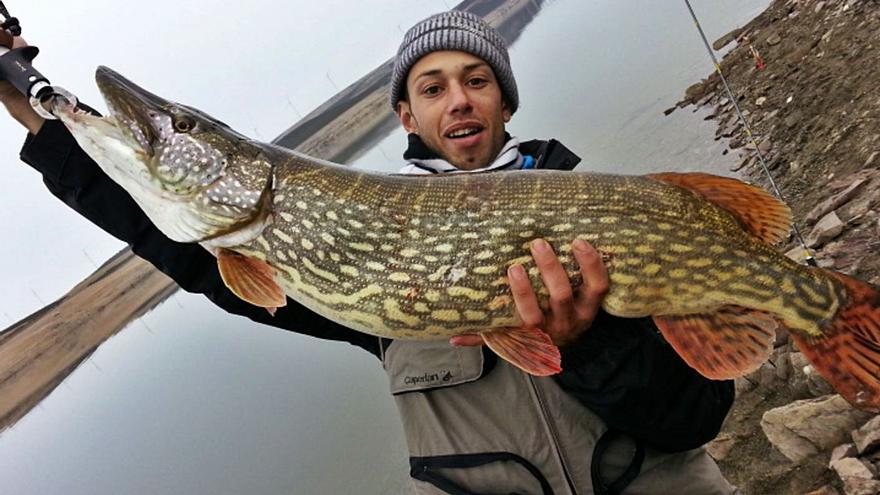 Nuevas medidas de pesca en Castilla y León: la Junta excluye carpa y el black-bass de las exóticas y permite su captura