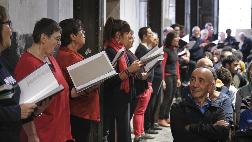 Totes les imatges del concert del cor incordis que celebra 10 anys