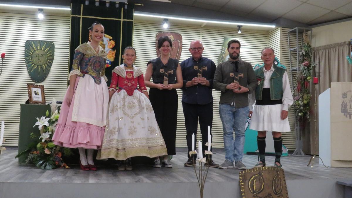 Los representantes de Na Jordana con Marina y José Puche e Iván Esbrí