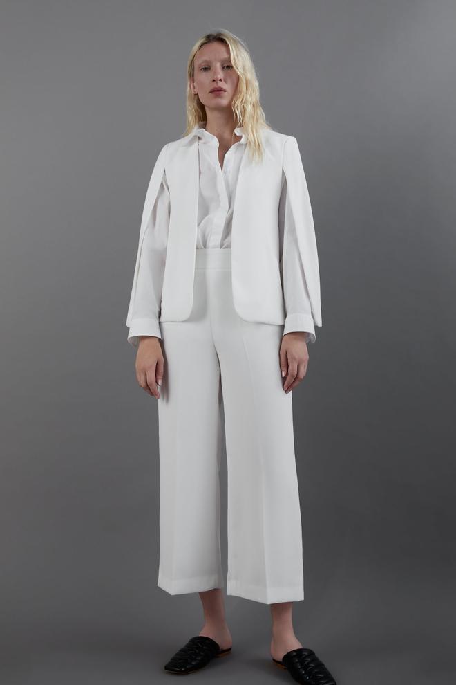 traje blanco Zara
