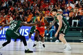 Los descartes de Pedro Martínez para el Valencia Basket-Baskonia