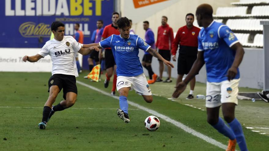 El Valencia Mestalla pierde fuelle en Lleida