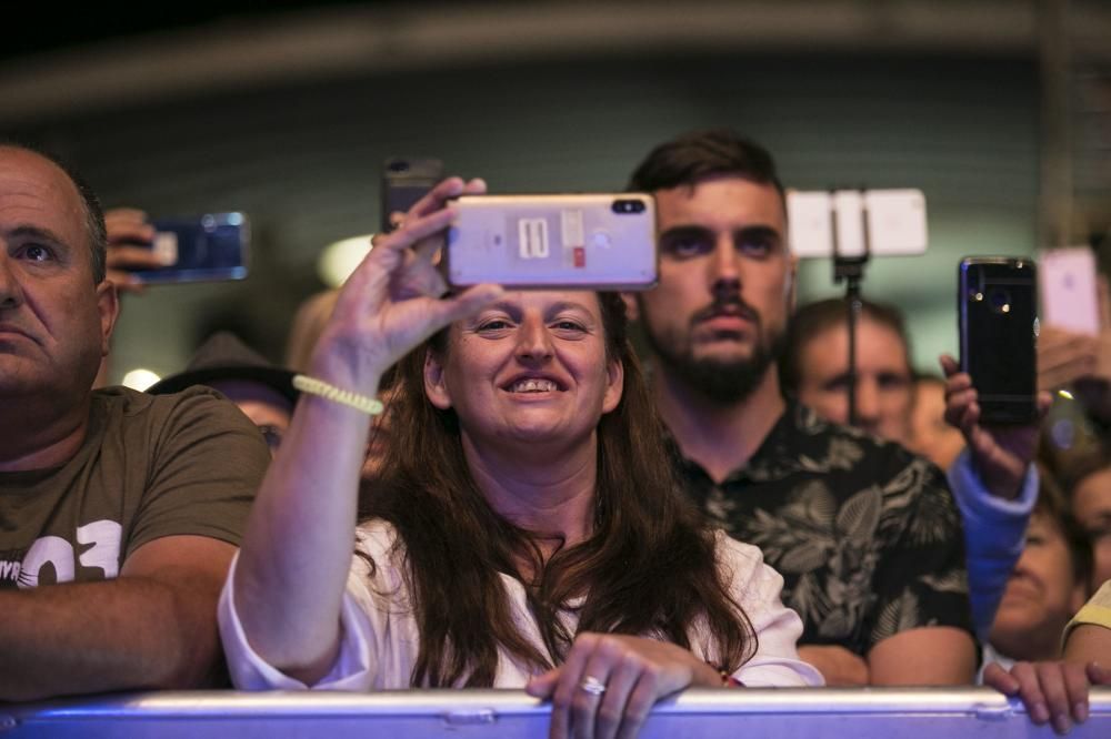 Marta Sánchez y Carlos Baute actúan en Oviedo