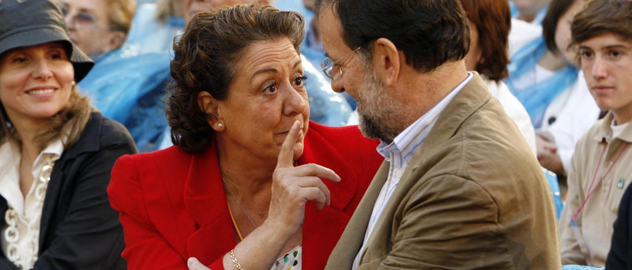 Barberá y Rajoy, en el mítin de 2007 en la plaza de toros.