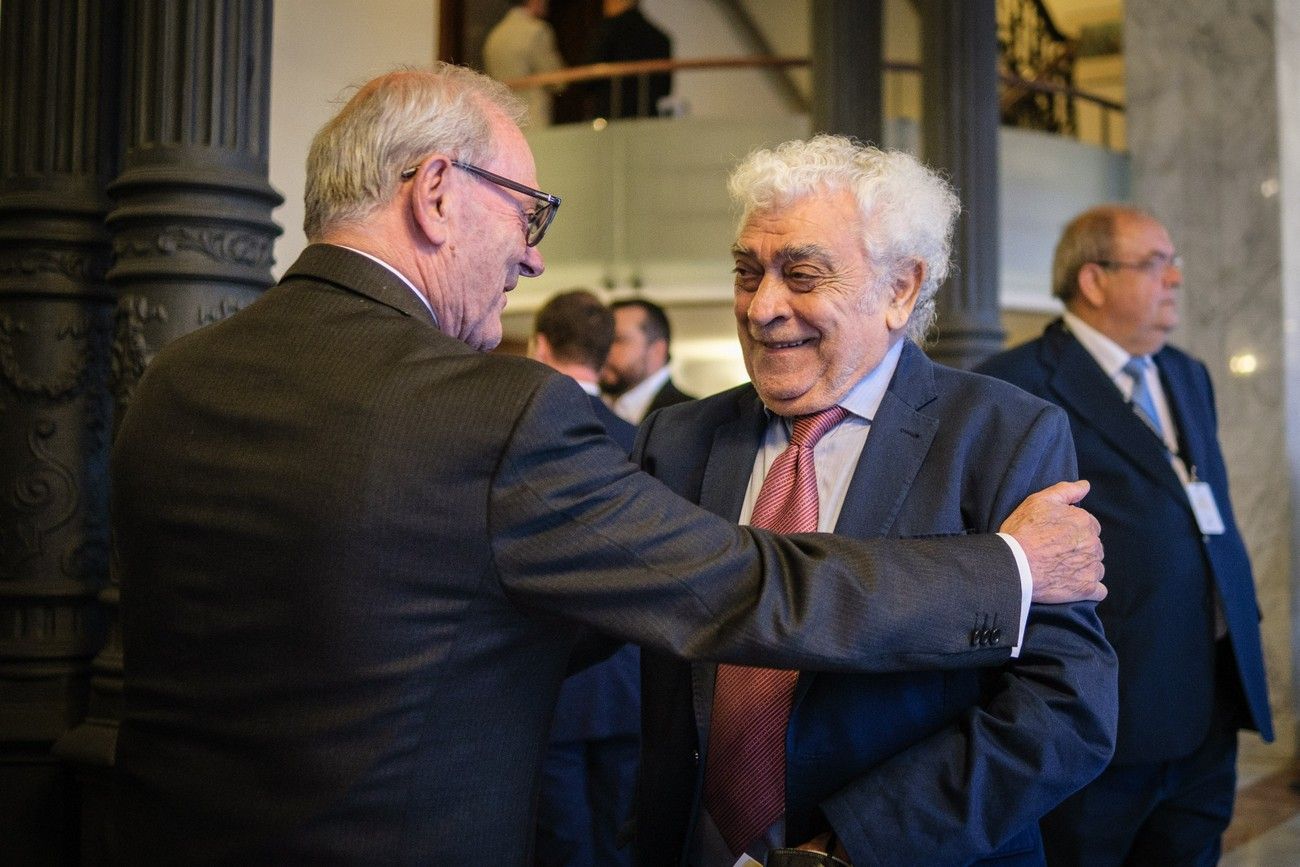 Acto institucional del Día de Canarias en el Teatro Guimerá