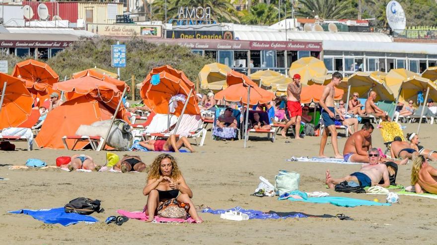 Los hoteles canarios espantan la sombra de la ralentización con llenos del 90%