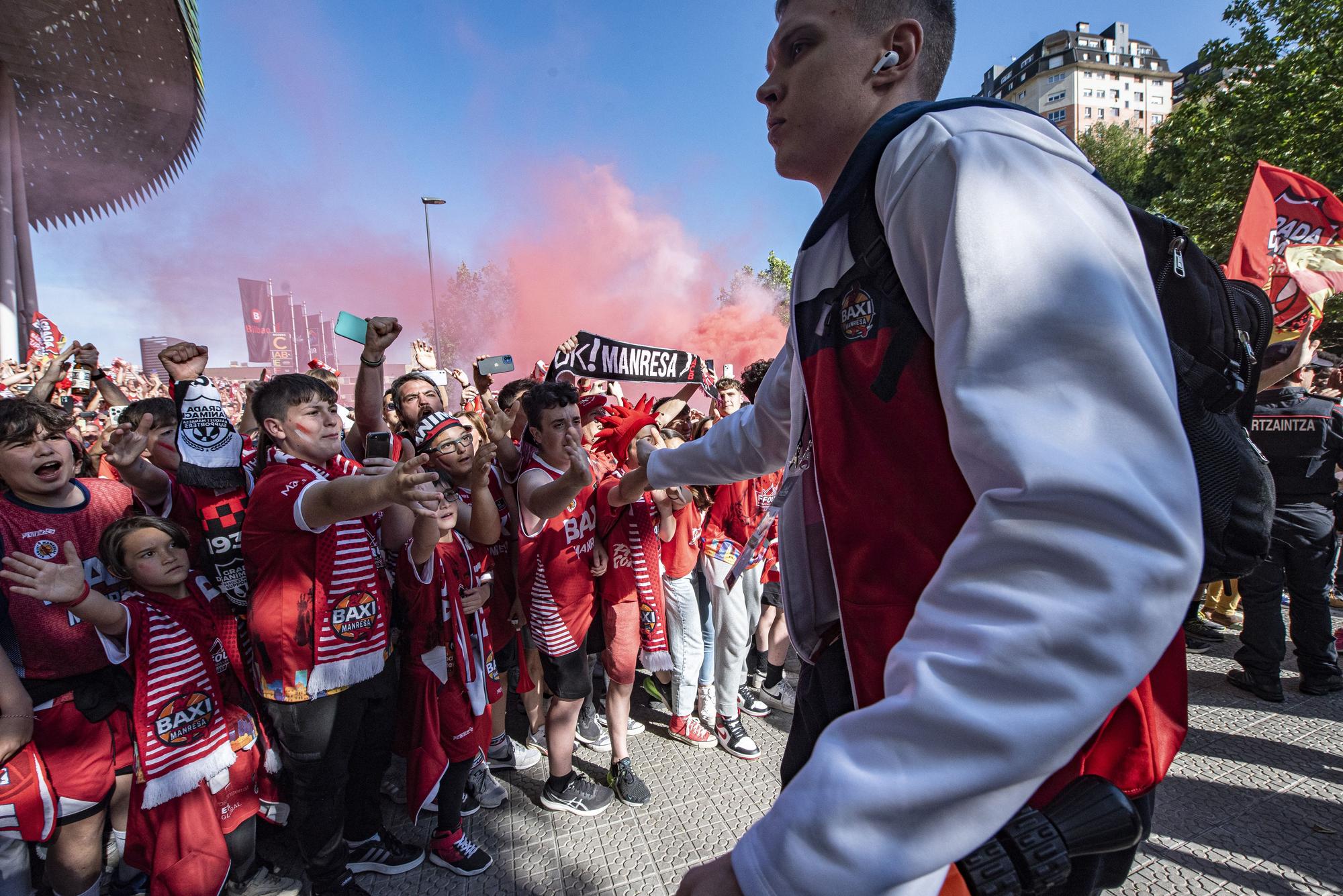 #RoadtoBilbao: Les millors imatges de l'afició abans de la gran final Baxi-Tenerife