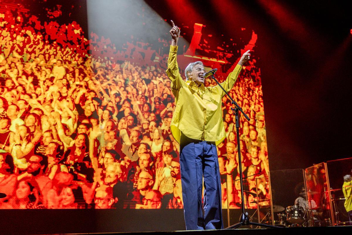 El artista brasileño Caetano Veloso, durante su concierto en el Movistar Arena, a 4 de junio de 2026, en Madrid (España). El artista brasileño recorre, con su actuación, una trayectoria decisiva para entender la cultura contemporánea de Brasil. 04 JUNIO 2026;CONCIERTO;CAETANO;MÚSICA;MÚSICO;ARTISTA; Ricardo Rubio / Europa Press 04/06/2026. Caetano Veloso;Ricardo Rubio;