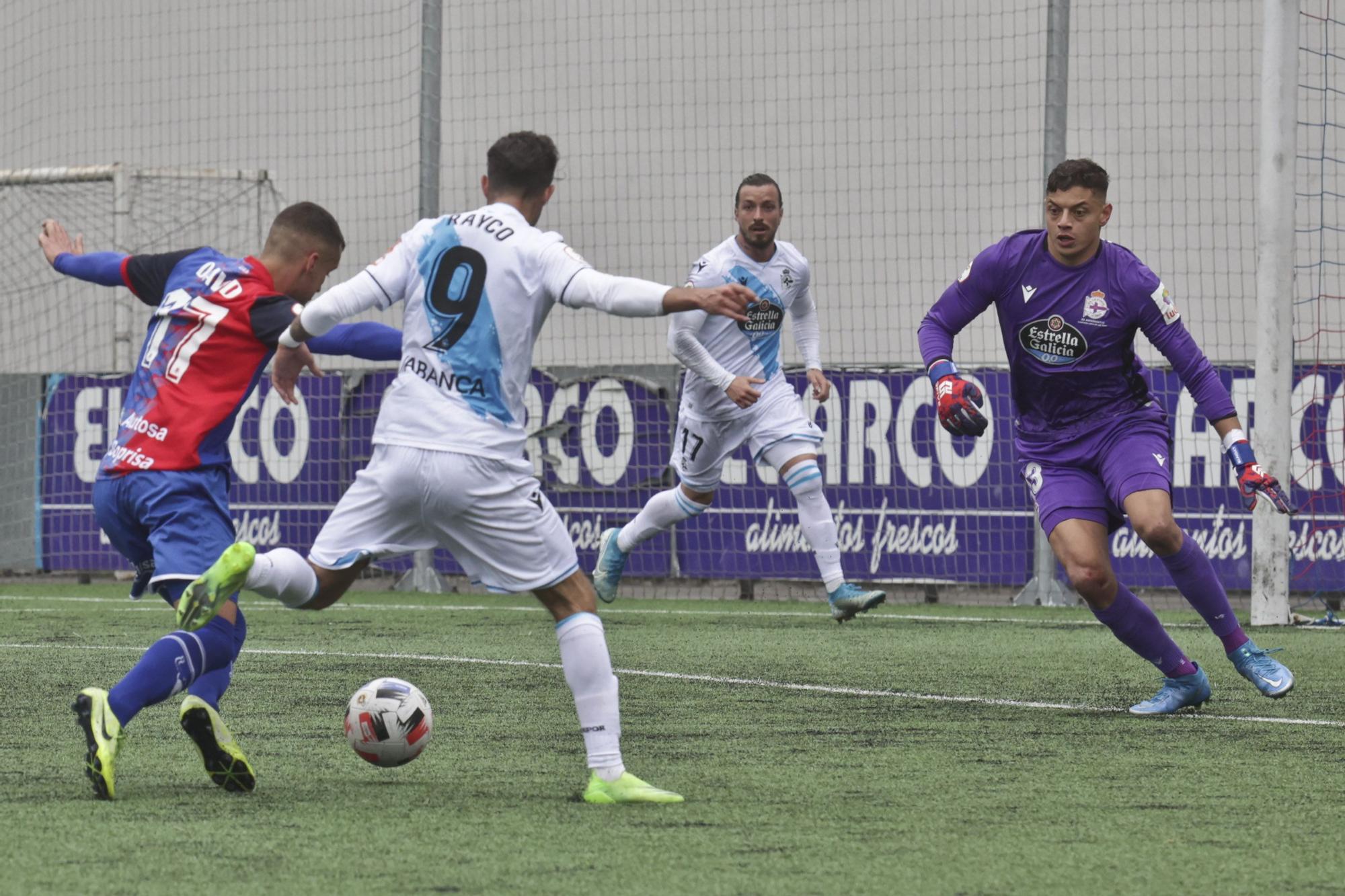 El Deportivo pierde 1-0 ante el Langreo