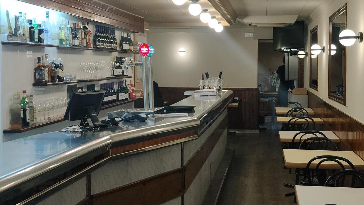 La sala desnuda y austera del restaurante Veracruz.