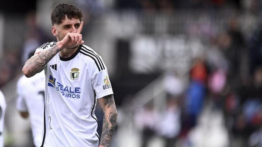 Oficial: El Elche anuncia el fichaje de Fer Niño