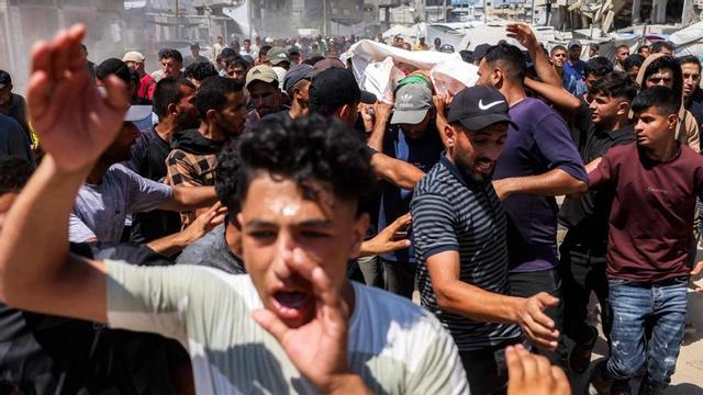 Funeral d’un palestí mort en un atac israelià a principis de juliol. | BASHAR TALEB / AFP