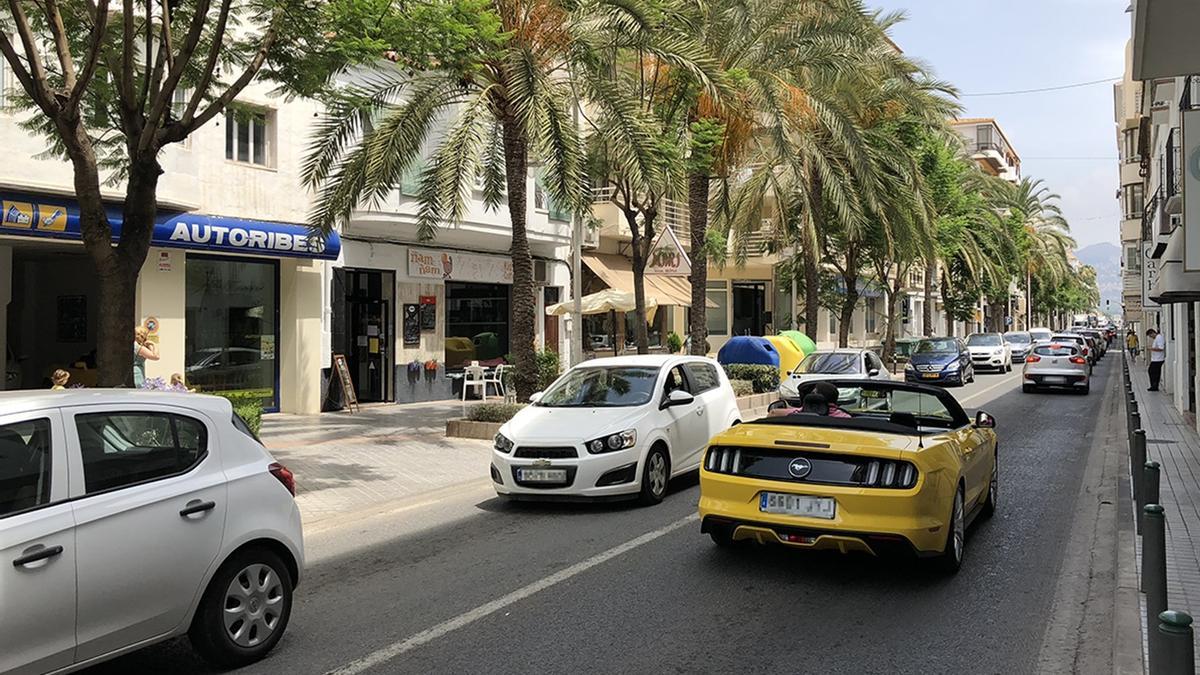 Carretera N332 a su paso por el casco urbano de Altea