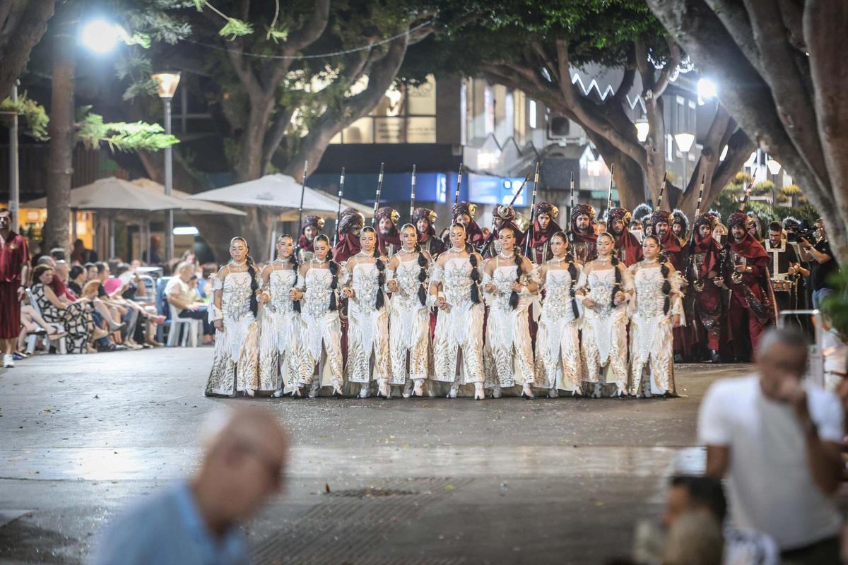 Aquí tienes las mejores imágenes de la Feria y Fiestas de Moros y Cristianos de Almoradí