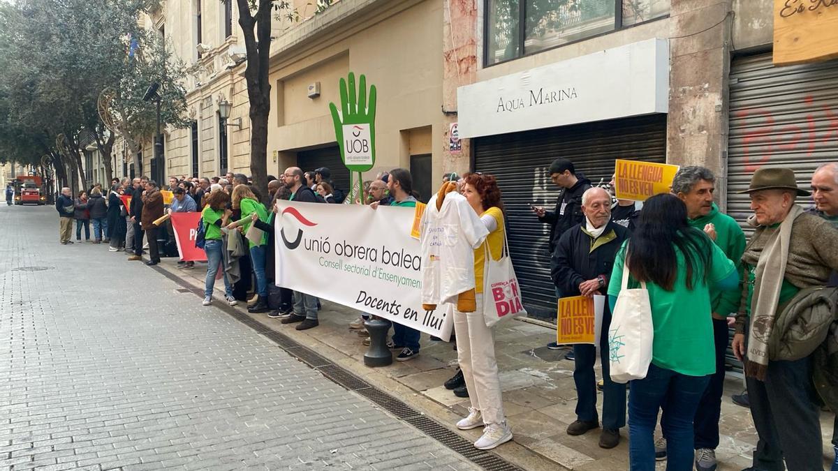 Imagen de archivo de una manifestación contra la imposición del castellano en el Parlament