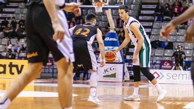 Cáceres se deshace en Lleida