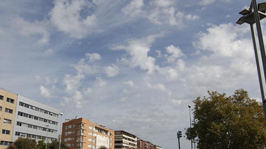 El tiempo en Córdoba: intervalos nubosos y probabilidad de tormentas por la tarde