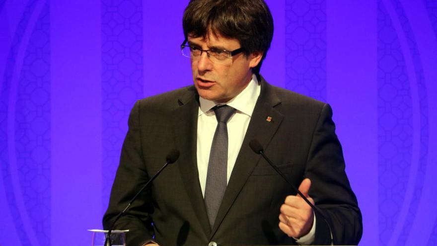 El president, Carles Puigdemont, en roda de premsa al Palau de la Generalitat, avui