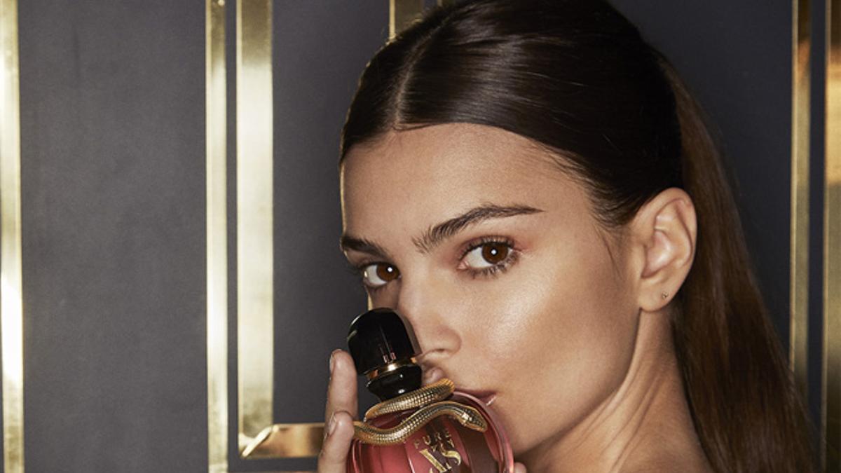 Emily Ratajkowski, imagen de Pure XS for Her de Paco Rabanne