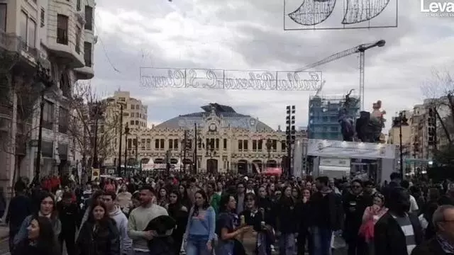 València, a reventar en la previa a la mascletà