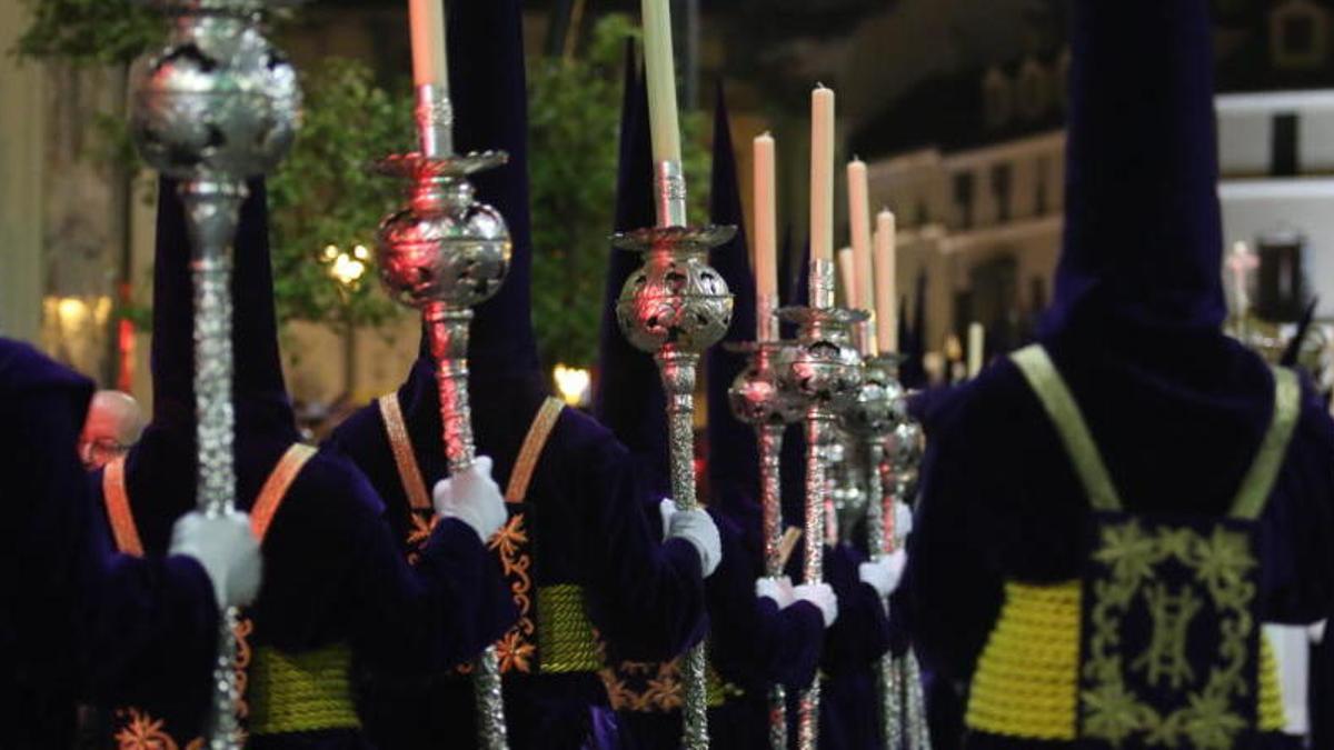 Cuerpo de nazarenos de la sección del Dulce Nombre de Jesús.