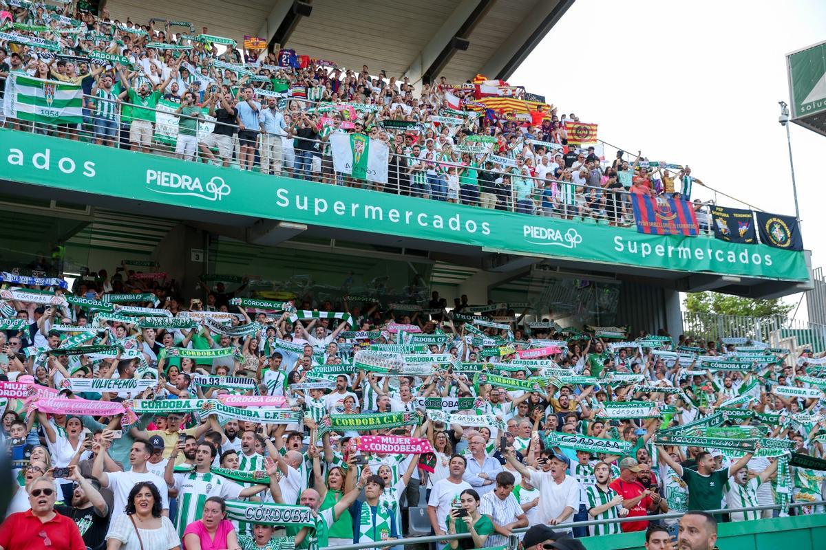 Córdoba - Barça Atlétic, el partido del playoff de ascenso a Segunda división, en imágenes.