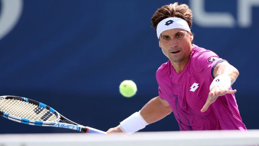 David Ferrer pasa a segunda ronda tras la retirada de Dolgopolov