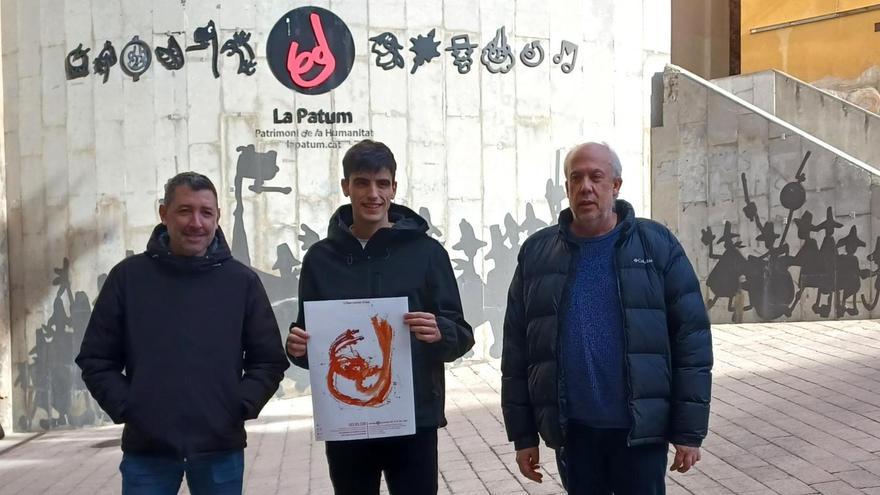 Presentació de l'espectacle 'Des del cor'. Per l'esquerra: Ivan Sànchez (alcalde); Guillem Cardona (músic); Xavier Llobet (director de l'Escola de Música)