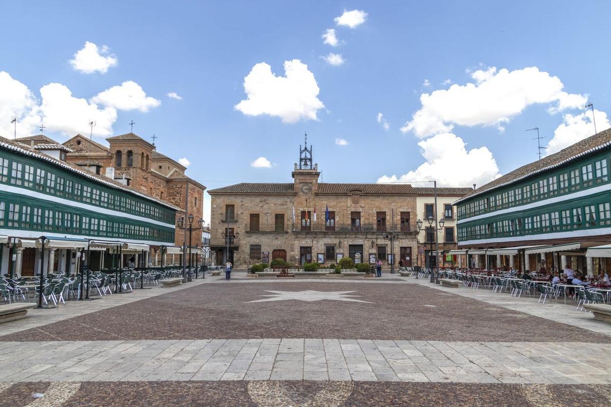 PLAZAS PUEBLO BONITAS 12 plazas de pueblo en las que nos quedaríamos