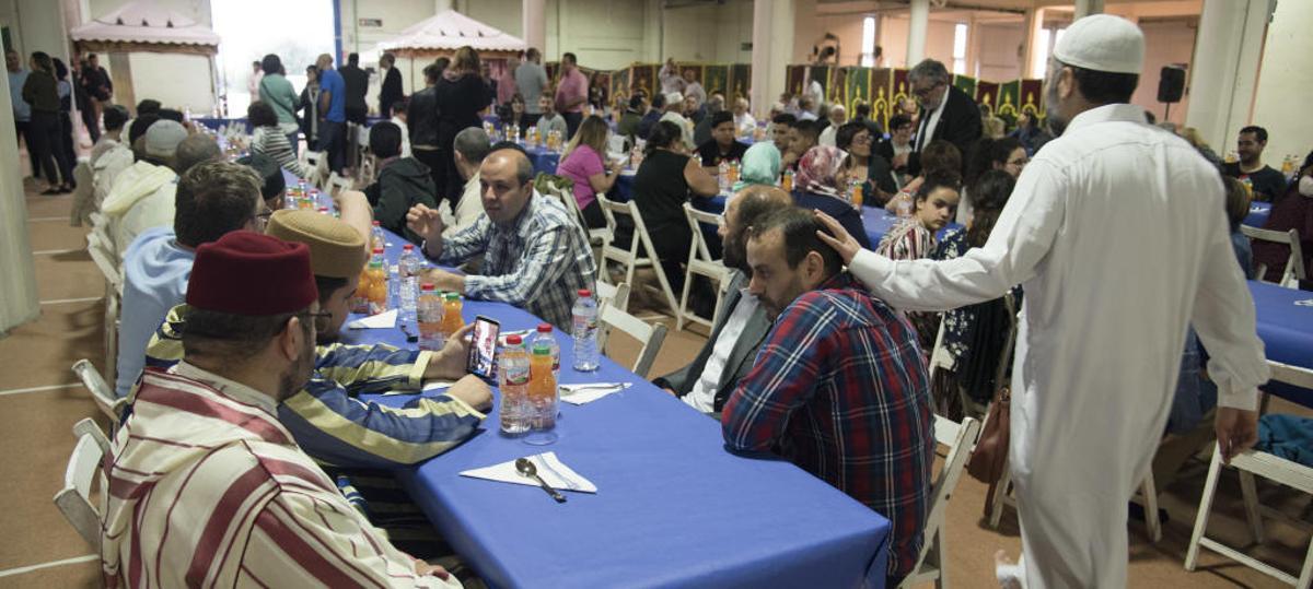 Celebració del final del ramadà a Manresa