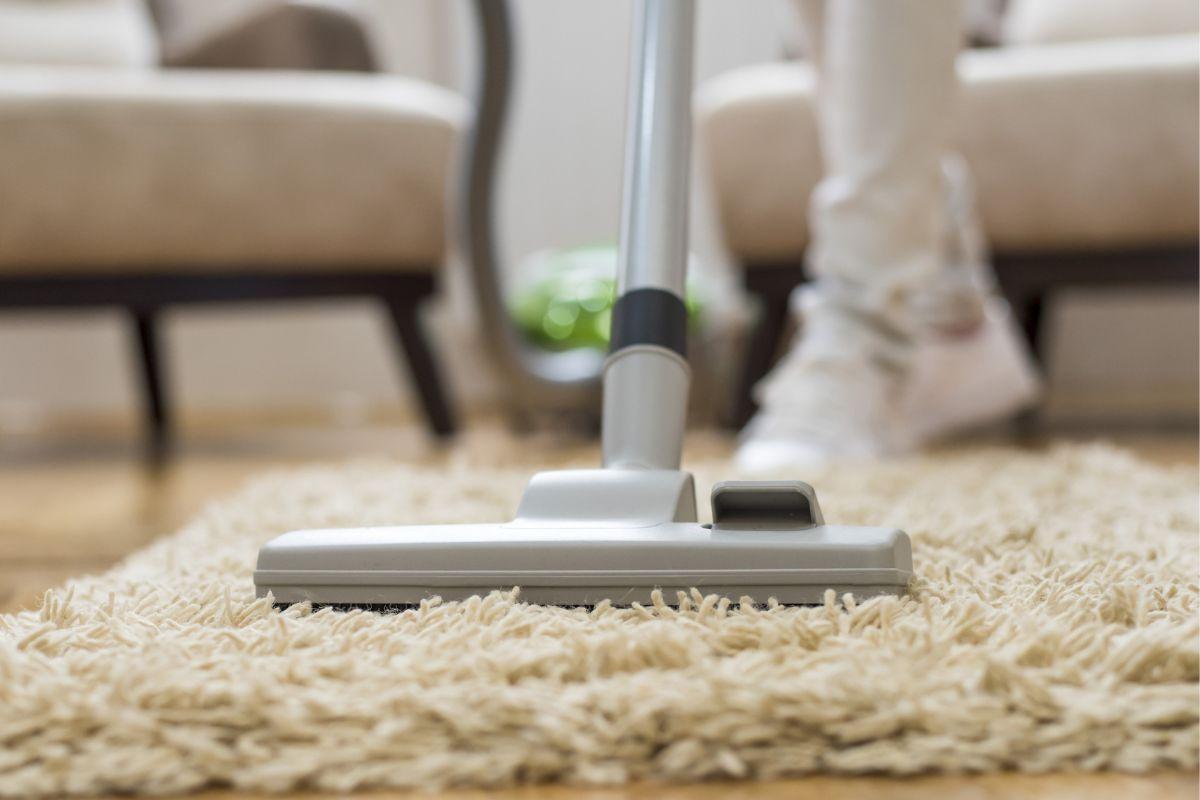 Cómo usarlo paso a paso para quitar todo tipo de manchas: la clave a seguir