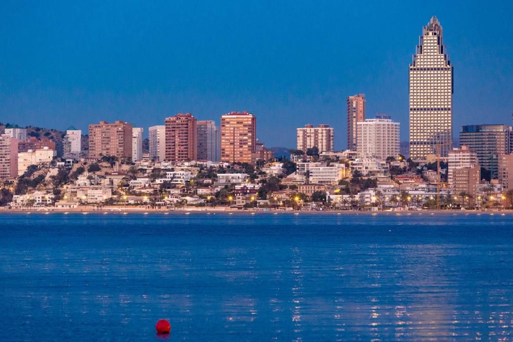 Benidorm celebra la procesión de El Alba de la Virgen del Sufragio