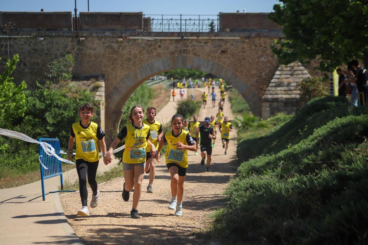 Fotogalería | La San Romilla: una década de millas solidarias en Badajoz