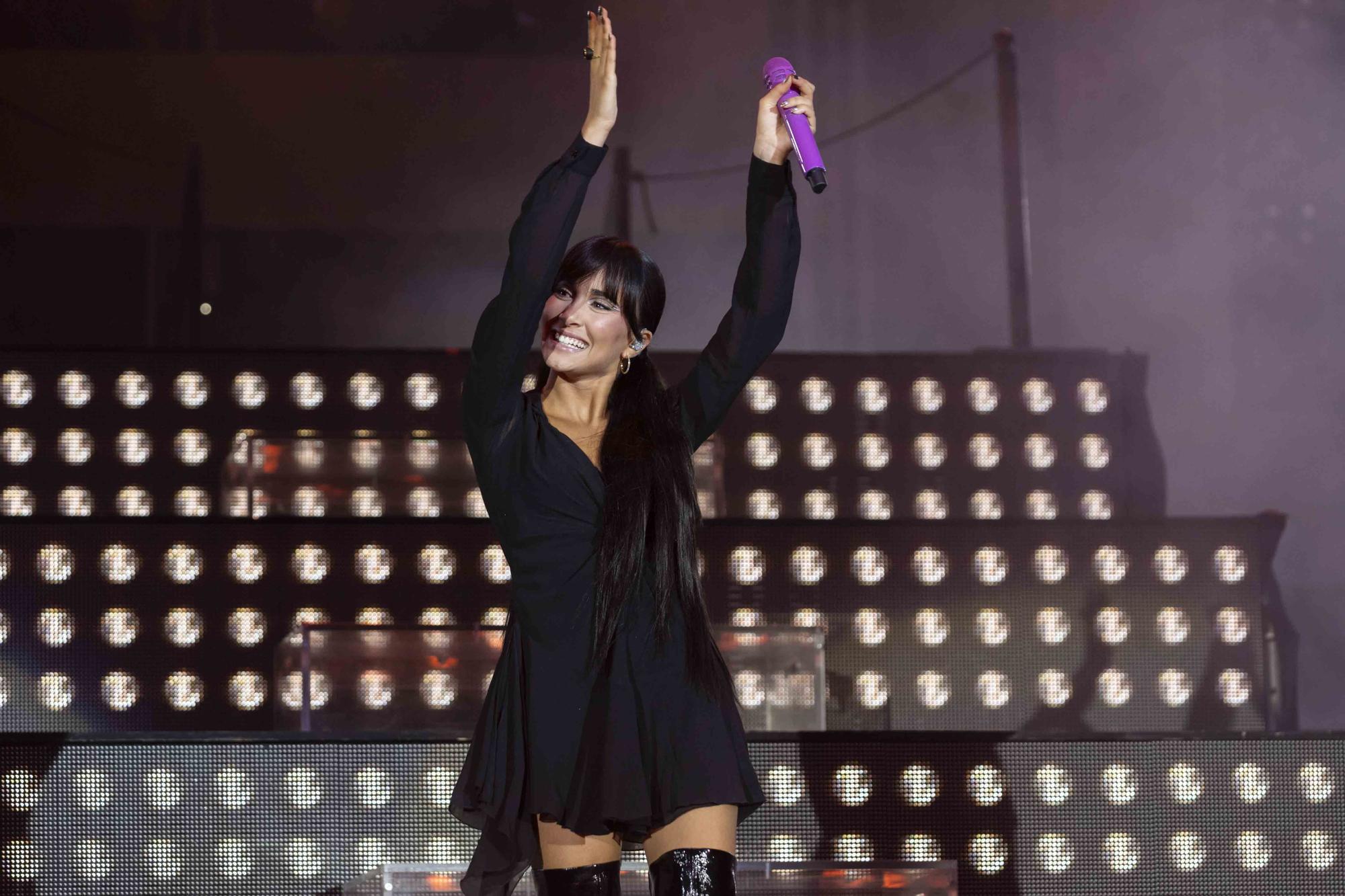 Aitana llena la plaza de toros de València